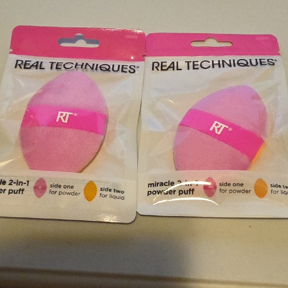 Real Techniques Dual-Sided Pink Powder Puff